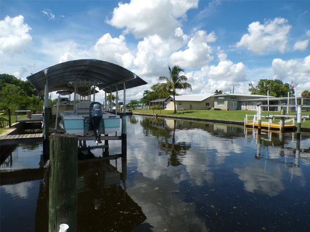861 CONREID DRIVE NE, Port Charlotte, FL 33952