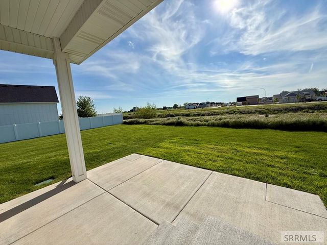 5622 Glass Mountain Blvd, Idaho Falls, ID 83404