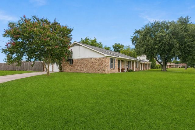 9546 Meadowvale Drive, Houston, TX 77063