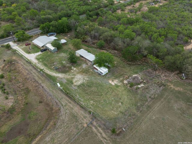 14090 Ted Williams Rd, Atascosa, TX 78002