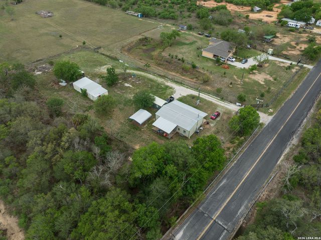 14090 Ted Williams Rd, Atascosa, TX 78002