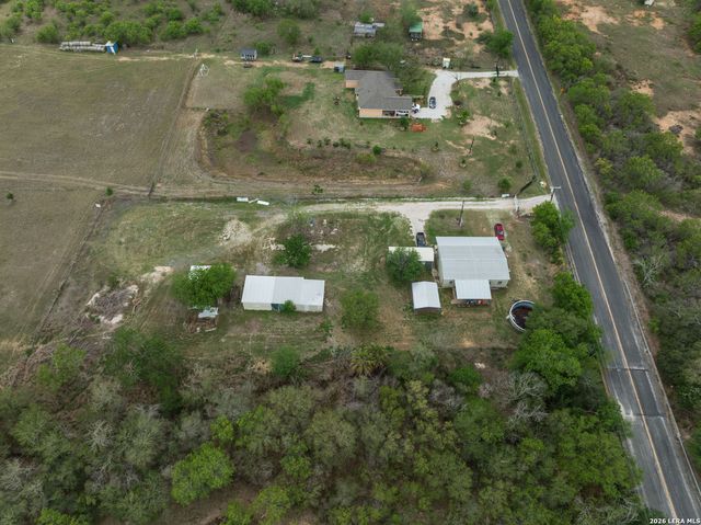 14090 Ted Williams Rd, Atascosa, TX 78002