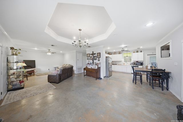 14090 Ted Williams Rd, Atascosa, TX 78002