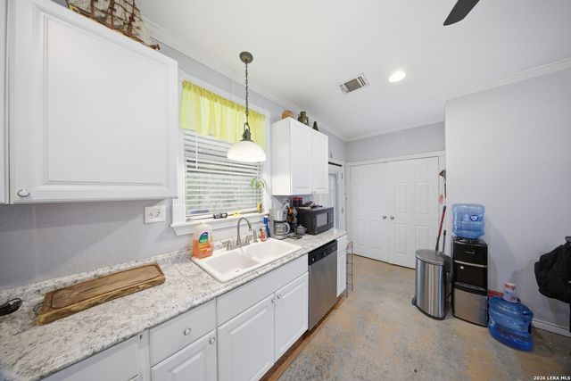 14090 Ted Williams Rd, Atascosa, TX 78002