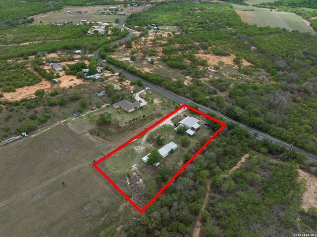 14090 Ted Williams Rd, Atascosa, TX 78002