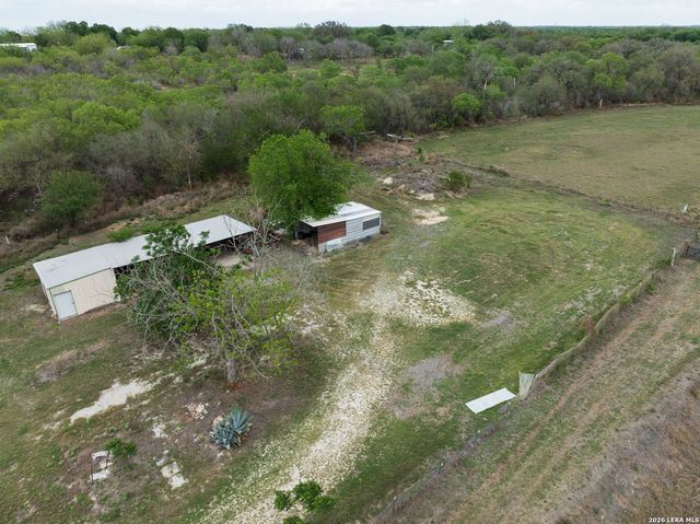14090 Ted Williams Rd, Atascosa, TX 78002