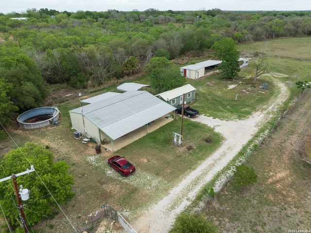 14090 Ted Williams Rd, Atascosa, TX 78002