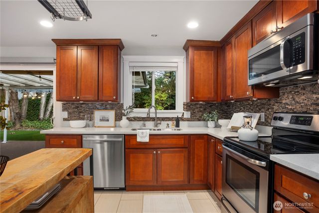 828 2nd Avenue, Kirkland, WA 98033