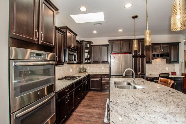 147 Brawley Point Circle, Mooresville, NC 28117