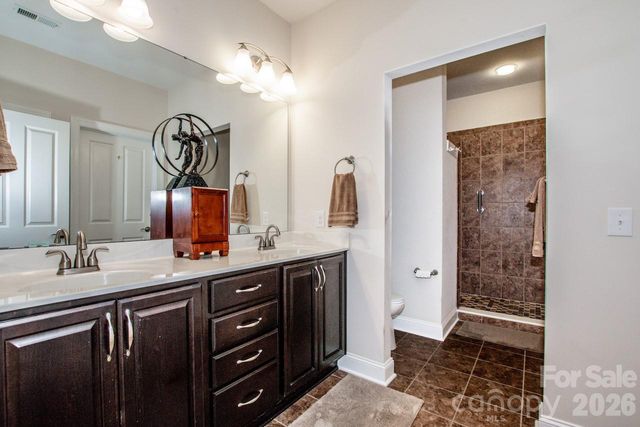 147 Brawley Point Circle, Mooresville, NC 28117