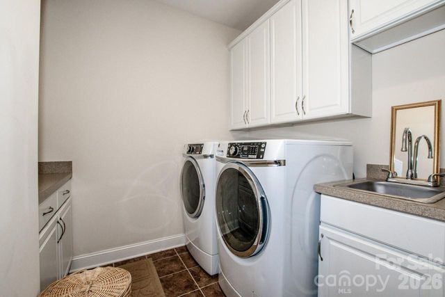 147 Brawley Point Circle, Mooresville, NC 28117