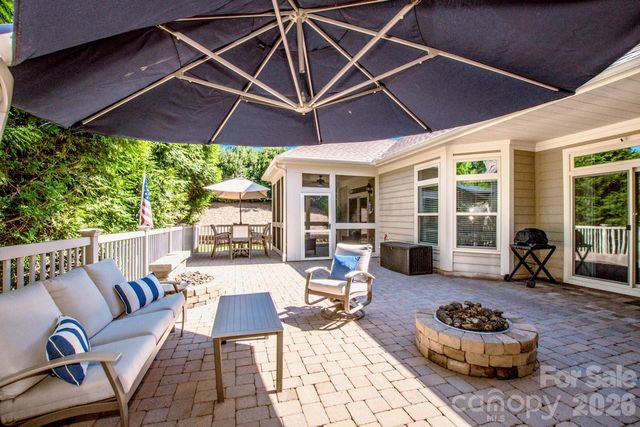 147 Brawley Point Circle, Mooresville, NC 28117