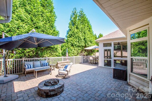 147 Brawley Point Circle, Mooresville, NC 28117
