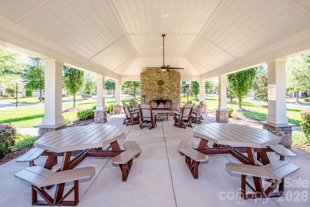 147 Brawley Point Circle, Mooresville, NC 28117
