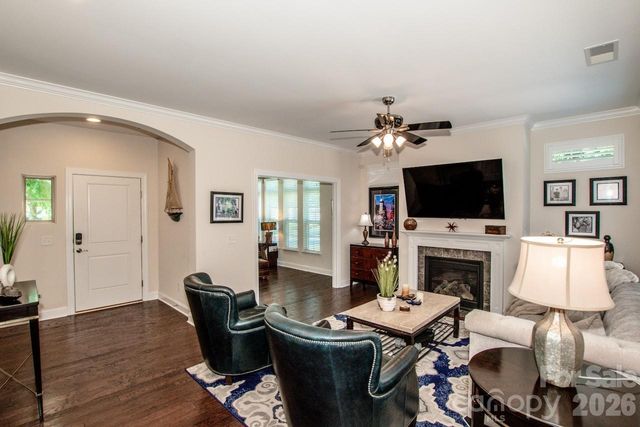 147 Brawley Point Circle, Mooresville, NC 28117