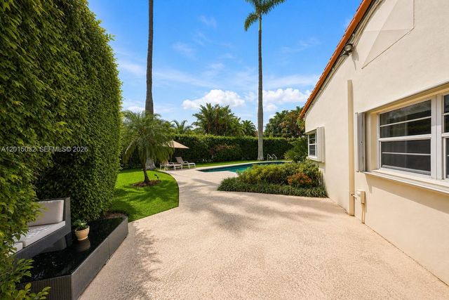 363 S Hibiscus Dr, Miami Beach, FL 33139