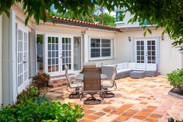 363 S Hibiscus Dr, Miami Beach, FL 33139