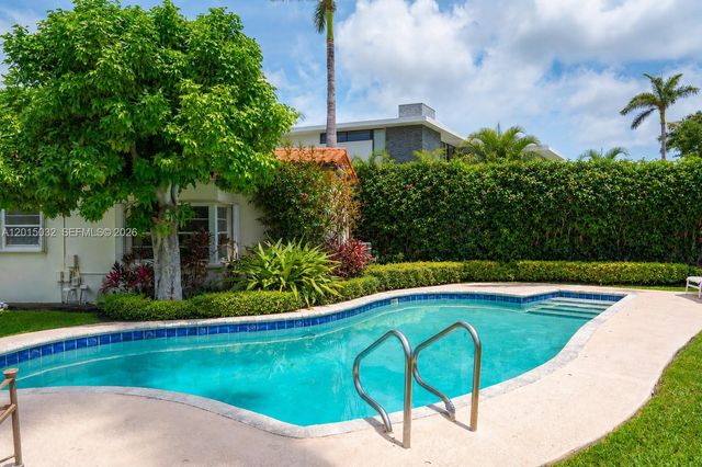 363 S Hibiscus Dr, Miami Beach, FL 33139