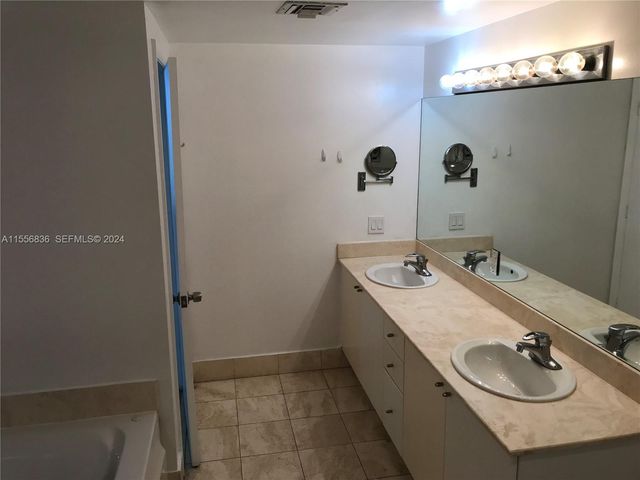17375 Collins Avenue 1708, Sunny Isles Beach, FL 33160