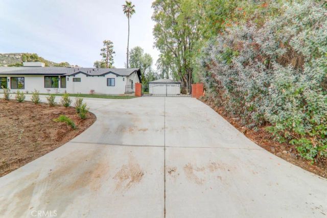 6174 Hawarden, Riverside, CA 92506