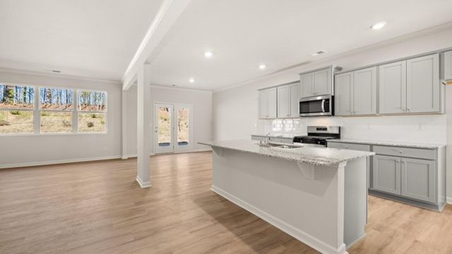 113 Crooked Lake Park, Villa Rica, GA 30180