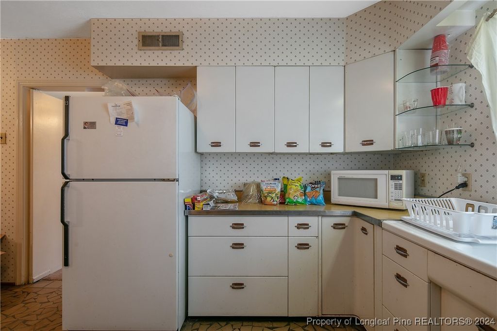 1914 Morganton Road, Fayetteville, NC 28305 — photo 17