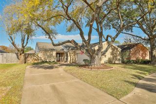 11822 Poplar Creek Drive, Houston, TX 77077