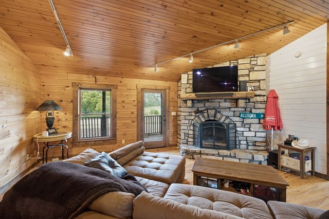 2425 Allisona Rd, Eagleville, TN 37060