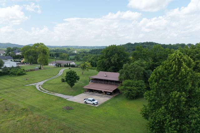 2425 Allisona Rd, Eagleville, TN 37060