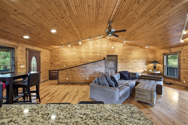 2425 Allisona Rd, Eagleville, TN 37060
