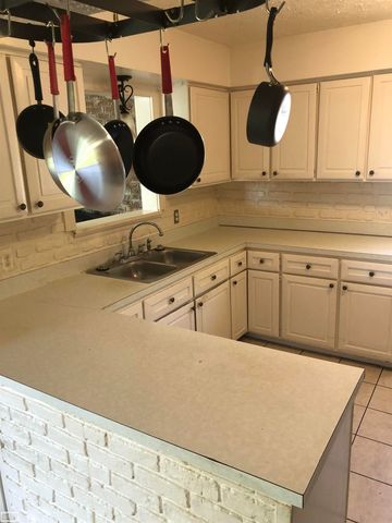 28210 Vandy Street, Harrison Twp, MI 48045