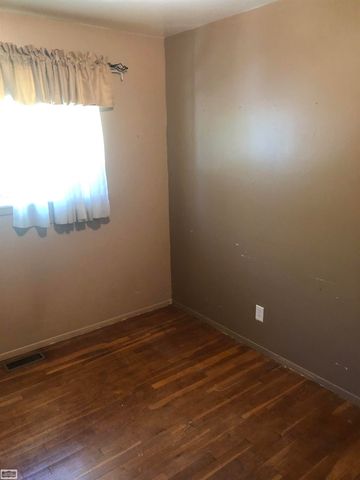 28210 Vandy Street, Harrison Twp, MI 48045