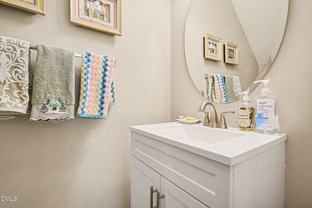 40 Fox Chapel Lane, Pittsboro, NC 27312