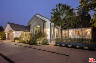 210 S Westgate Avenue, Los Angeles, CA 90049