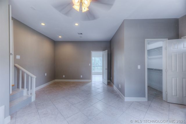 4912 S 165th West Avenue, Sand Springs, OK 74063