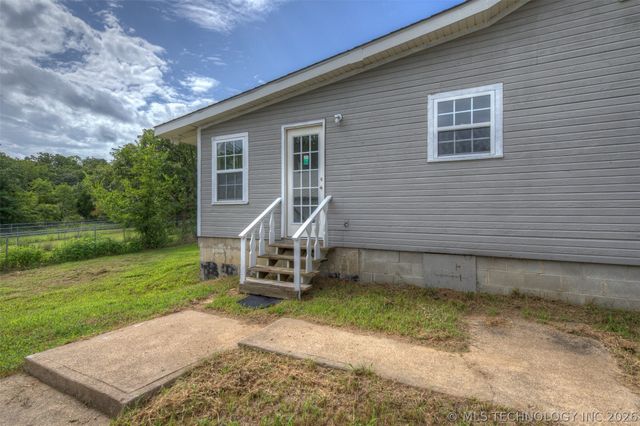 4912 S 165th West Avenue, Sand Springs, OK 74063