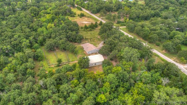 4912 S 165th West Avenue, Sand Springs, OK 74063