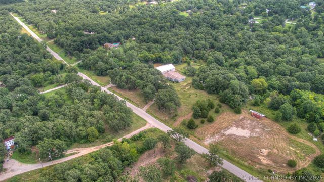 4912 S 165th West Avenue, Sand Springs, OK 74063