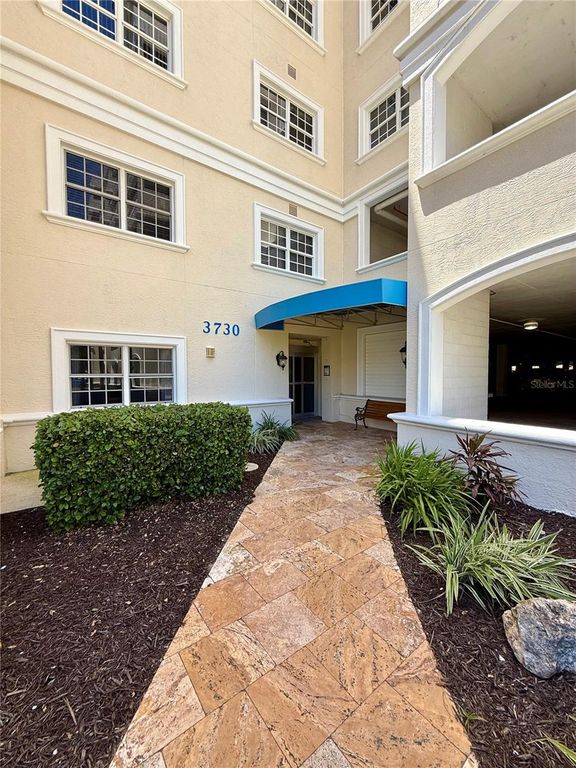 3730 CADBURY CIRCLE 528, Venice, FL 34293
