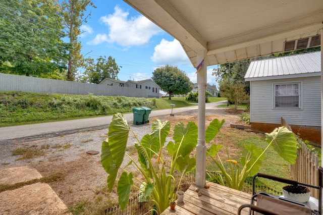 203 3rd Ave, NE, Winchester, TN 37398