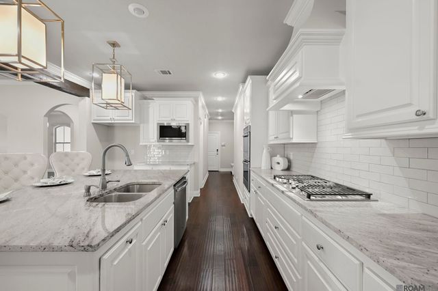 3805 Kingsbarns Dr, Zachary, LA 70791