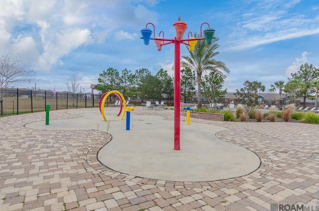 3805 Kingsbarns Dr, Zachary, LA 70791