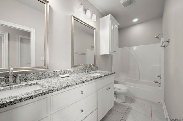 3805 Kingsbarns Dr, Zachary, LA 70791