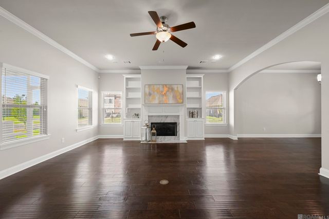 3805 Kingsbarns Dr, Zachary, LA 70791
