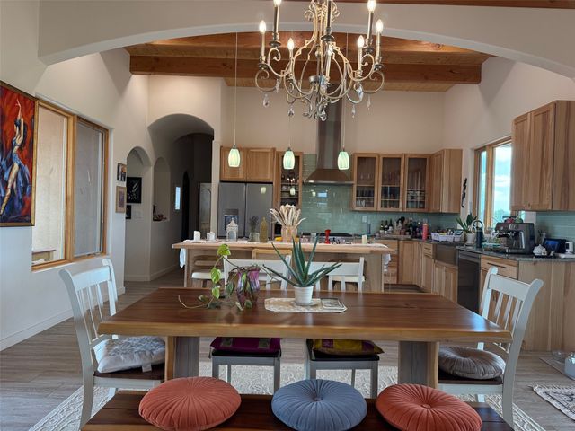 176 Principe De Paz, Santa Fe, NM 87508