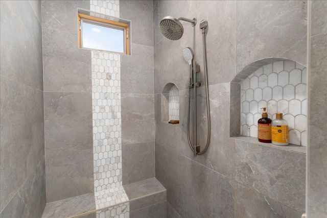 176 Principe De Paz, Santa Fe, NM 87508