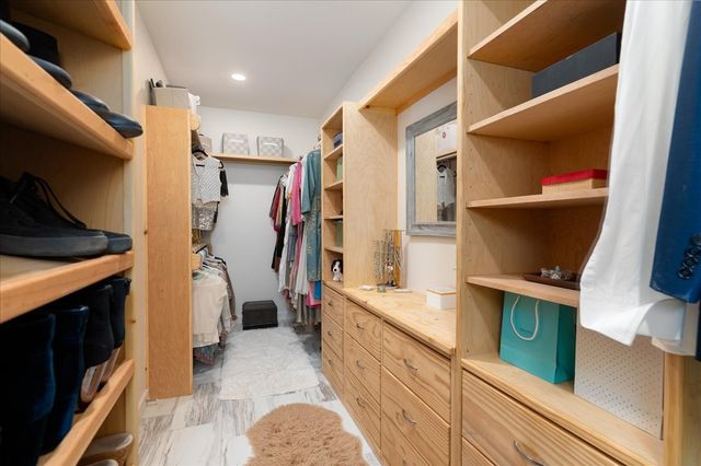 176 Principe De Paz, Santa Fe, NM 87508