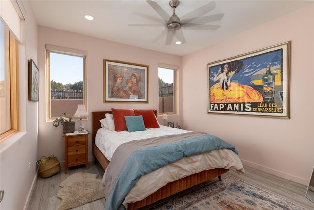 176 Principe De Paz, Santa Fe, NM 87508