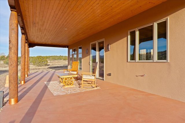 176 Principe De Paz, Santa Fe, NM 87508