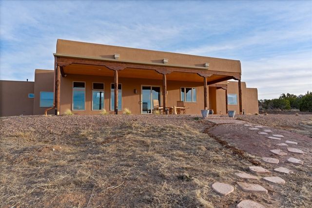 176 Principe De Paz, Santa Fe, NM 87508